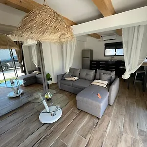  Hébergement de vacances Six Fours Les Plages Maison France
