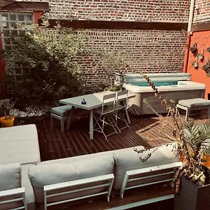 Maison d'hôtes Independant Et Calme Avec Jacuzzi A, Lille
